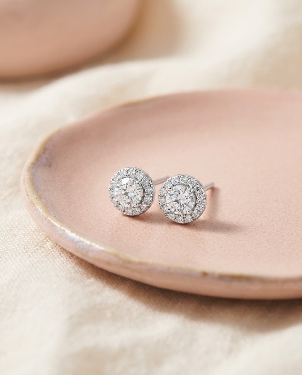 Halo Studs